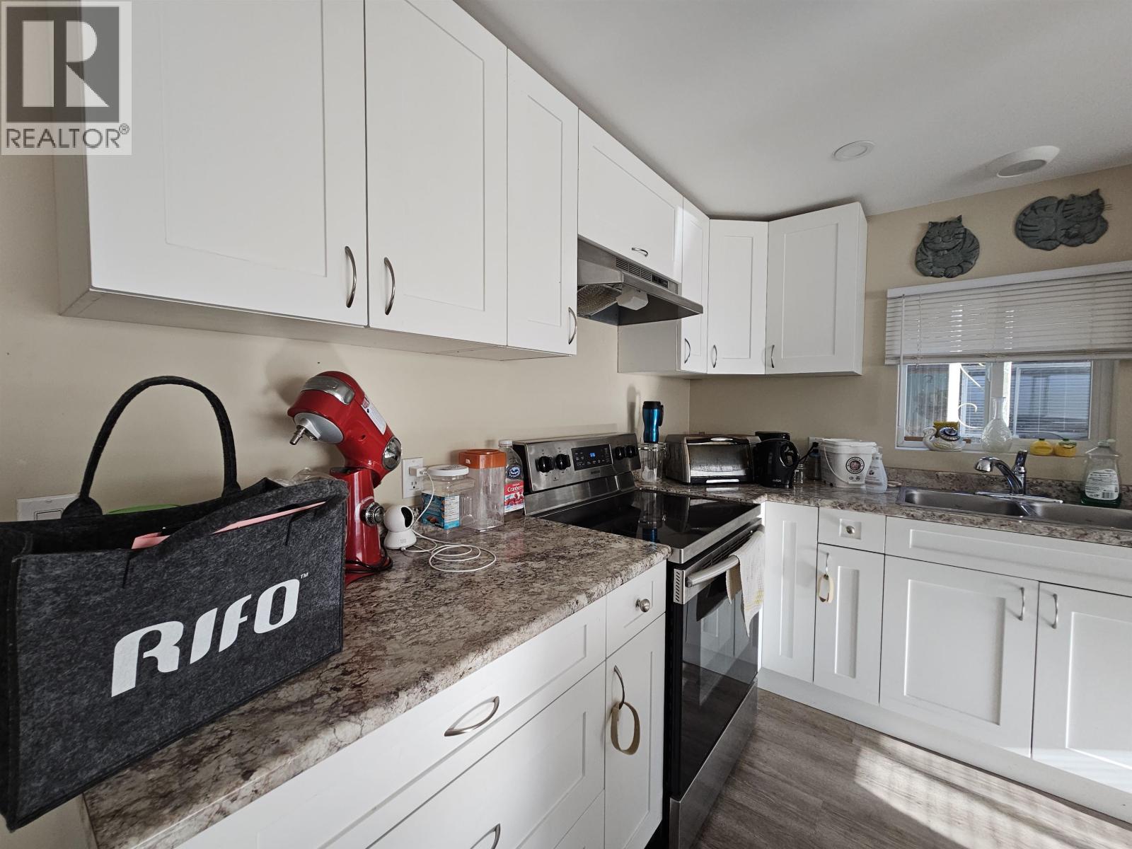 21091 Lougheed Highway #3 Property Photo 9