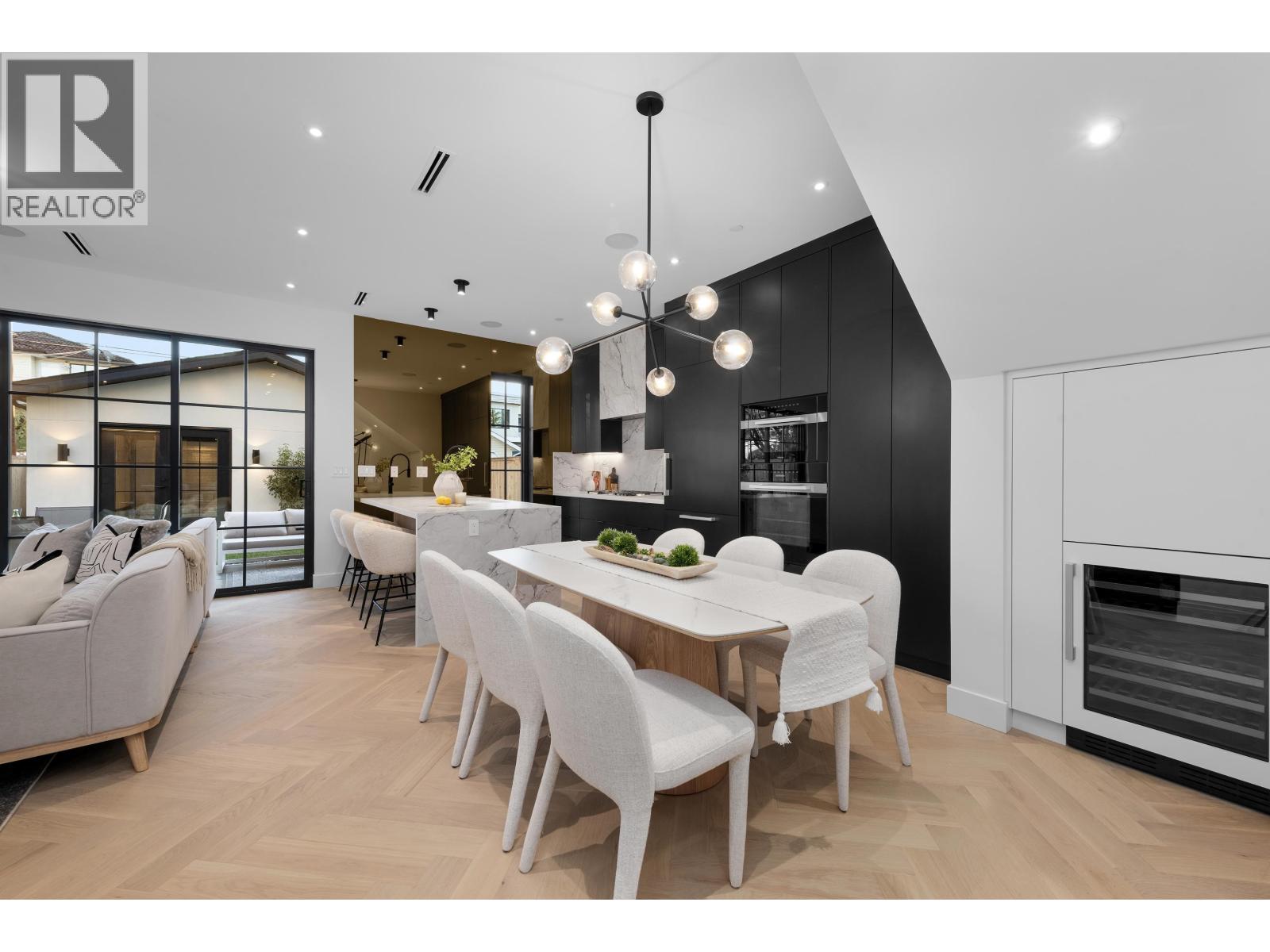 240 East 37th Avenue #2 Property Photo 13