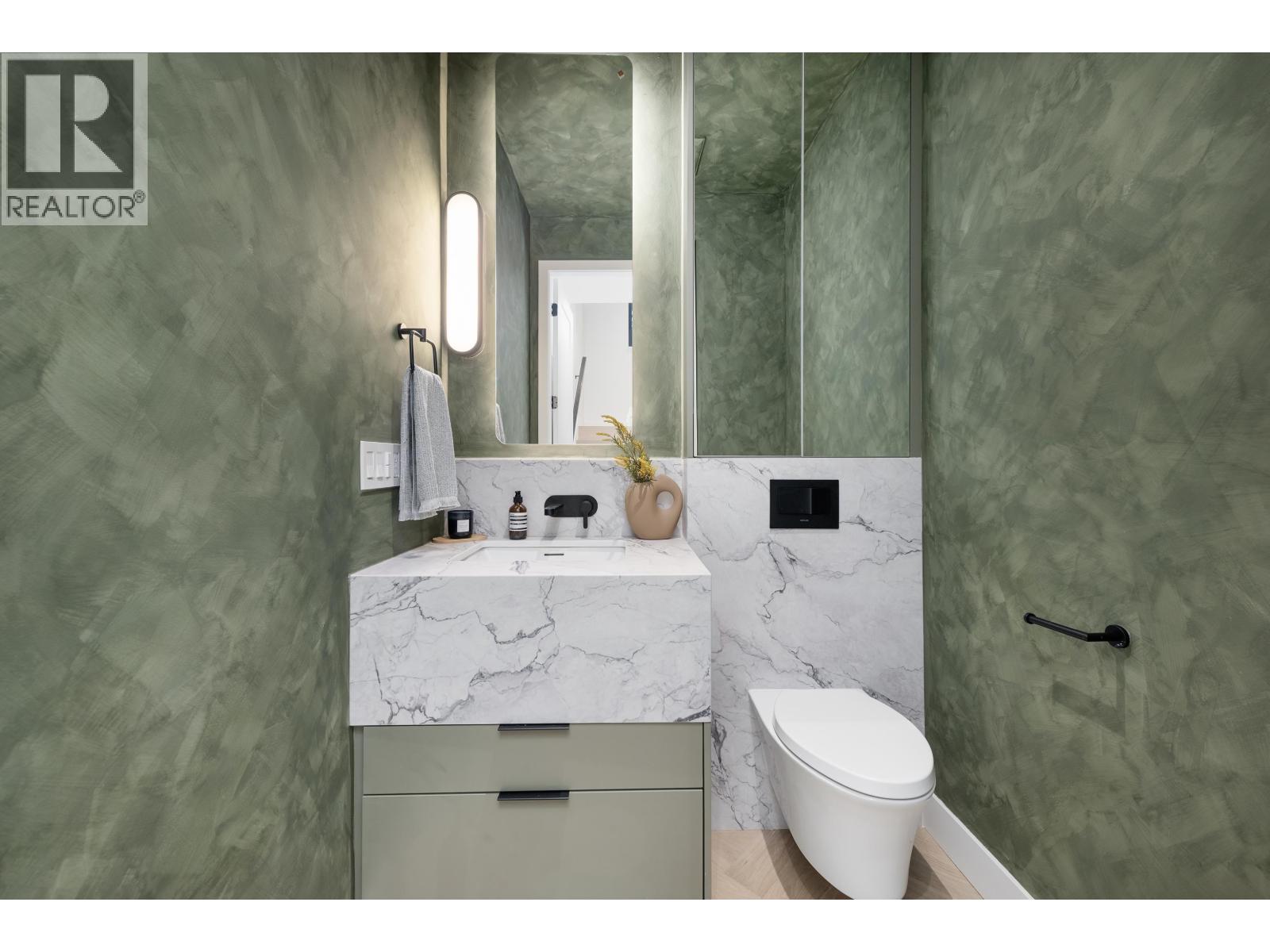 240 East 37th Avenue #2 Property Photo 16