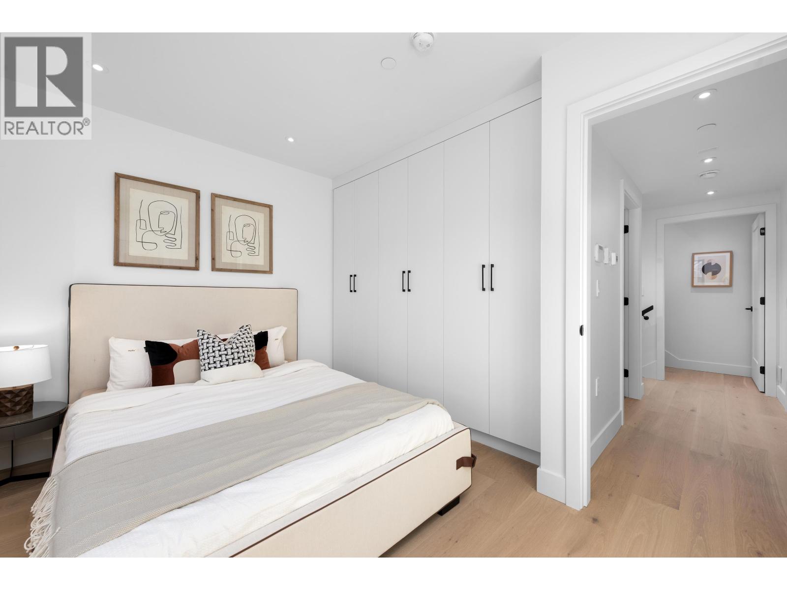 240 East 37th Avenue #2 Property Photo 18