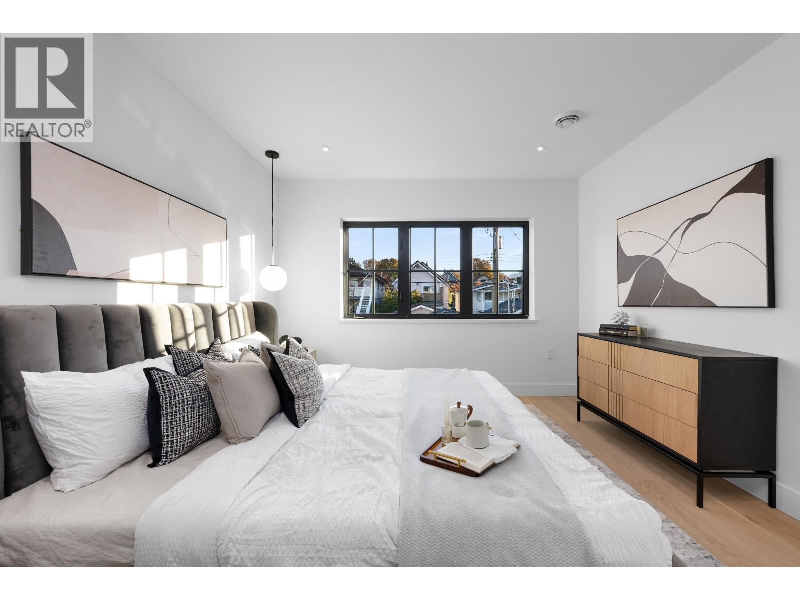 240 East 37th Avenue #2 Property Photo 22