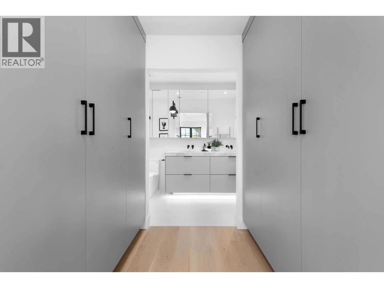 240 East 37th Avenue #2 Property Photo 23