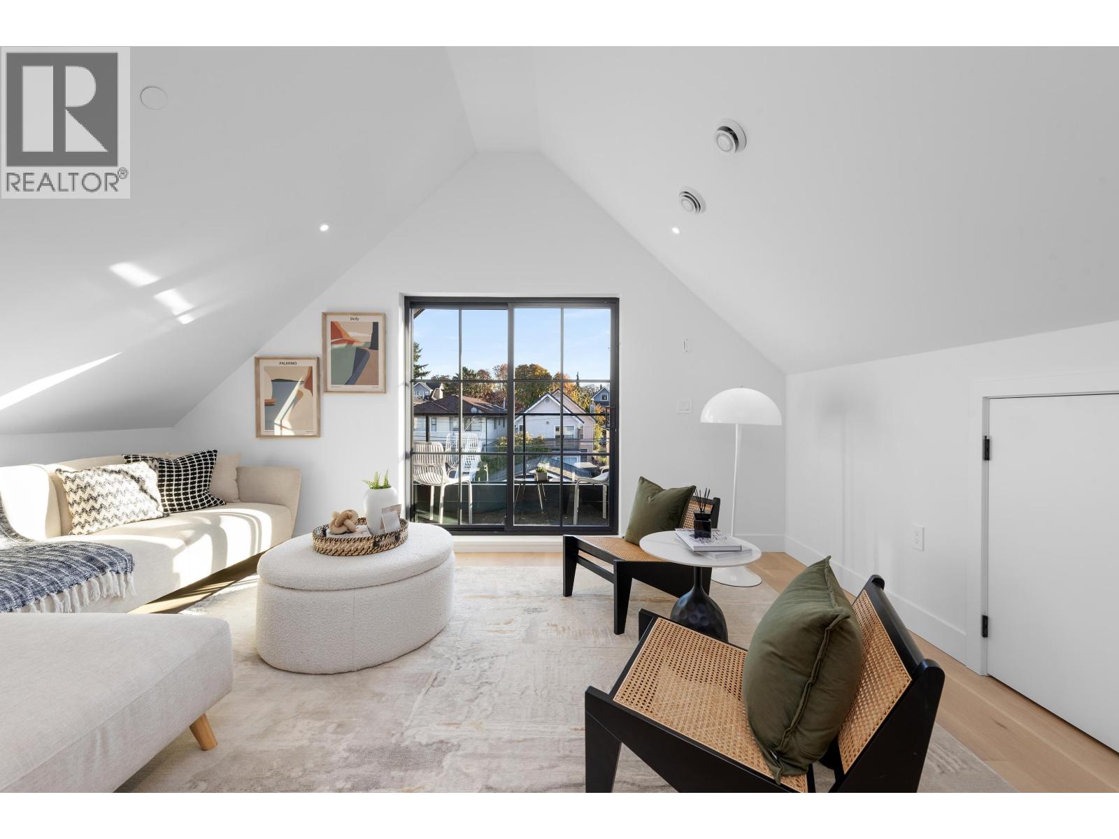 240 East 37th Avenue #2 Property Photo 26