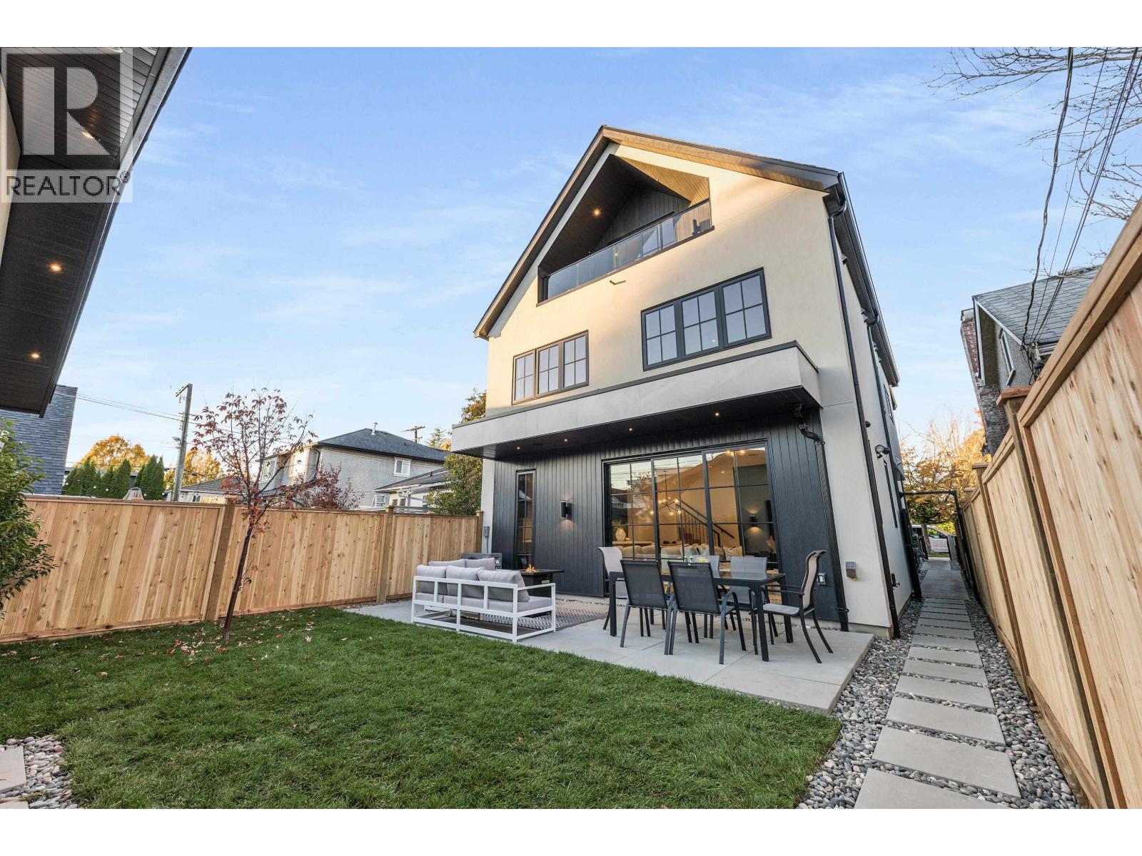 240 East 37th Avenue #2 Property Photo 32