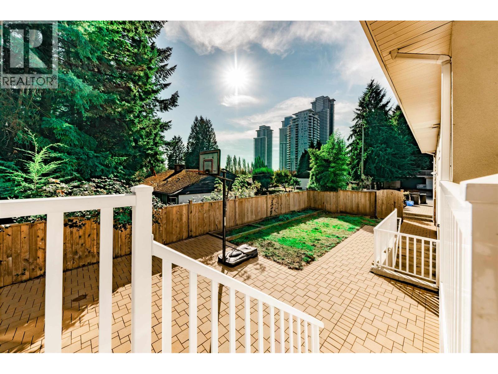 559 Bosworth Street Property Photo 13