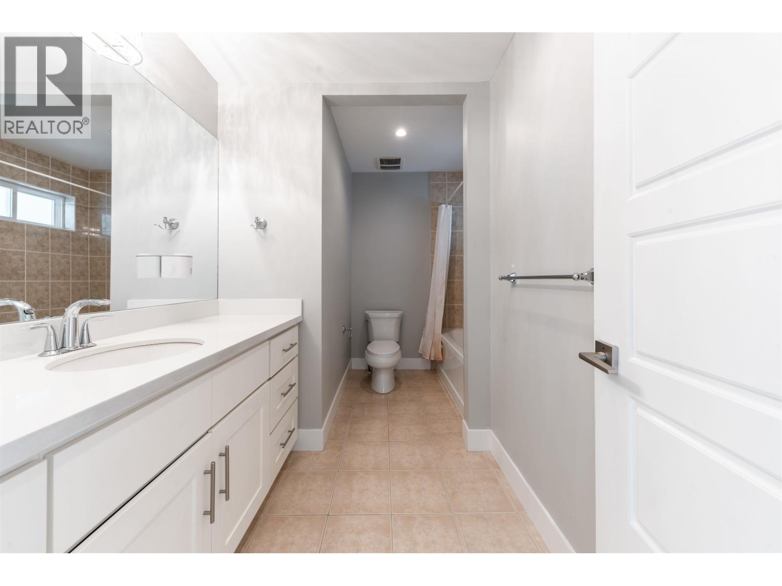 559 Bosworth Street Property Photo 19