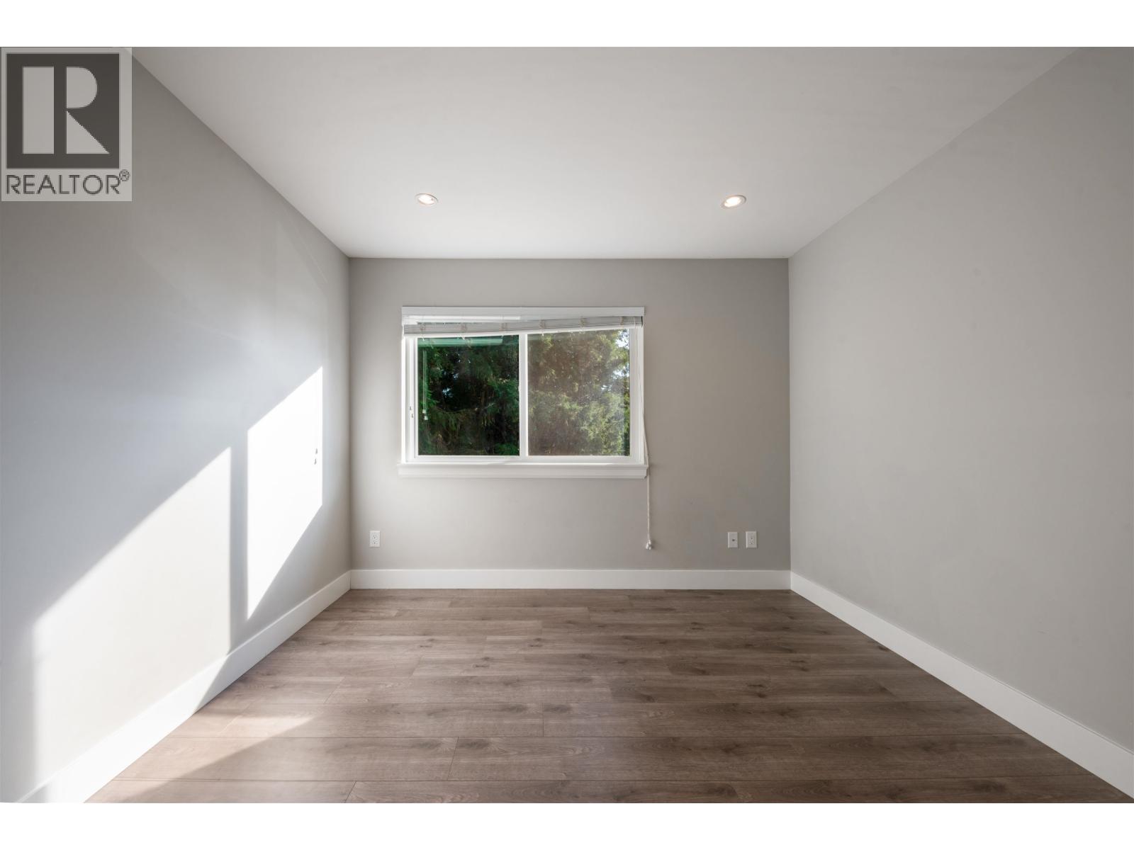 559 Bosworth Street Property Photo 21