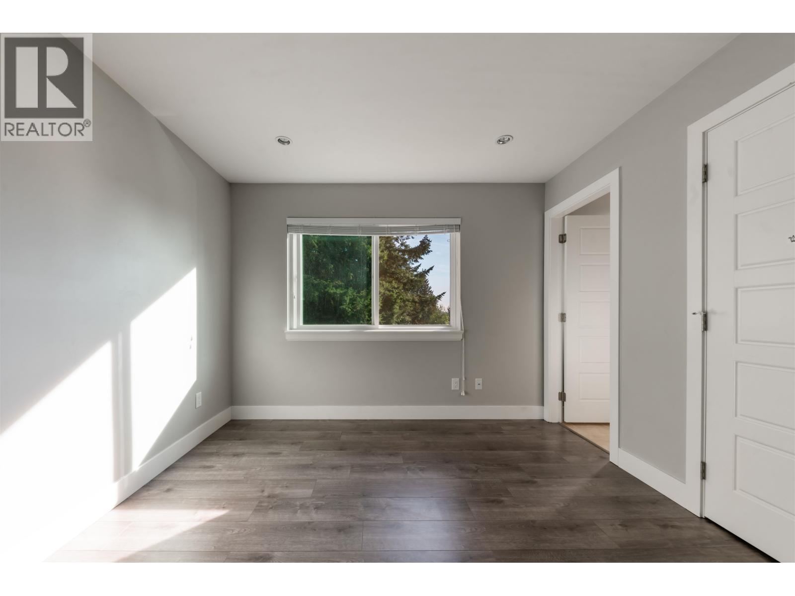 559 Bosworth Street Property Photo 23