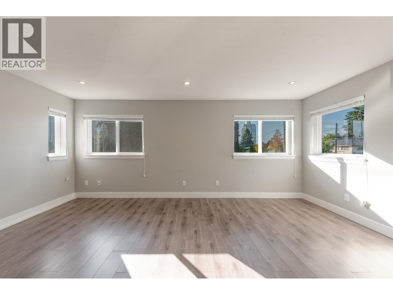 559 Bosworth Street Property Photo 27