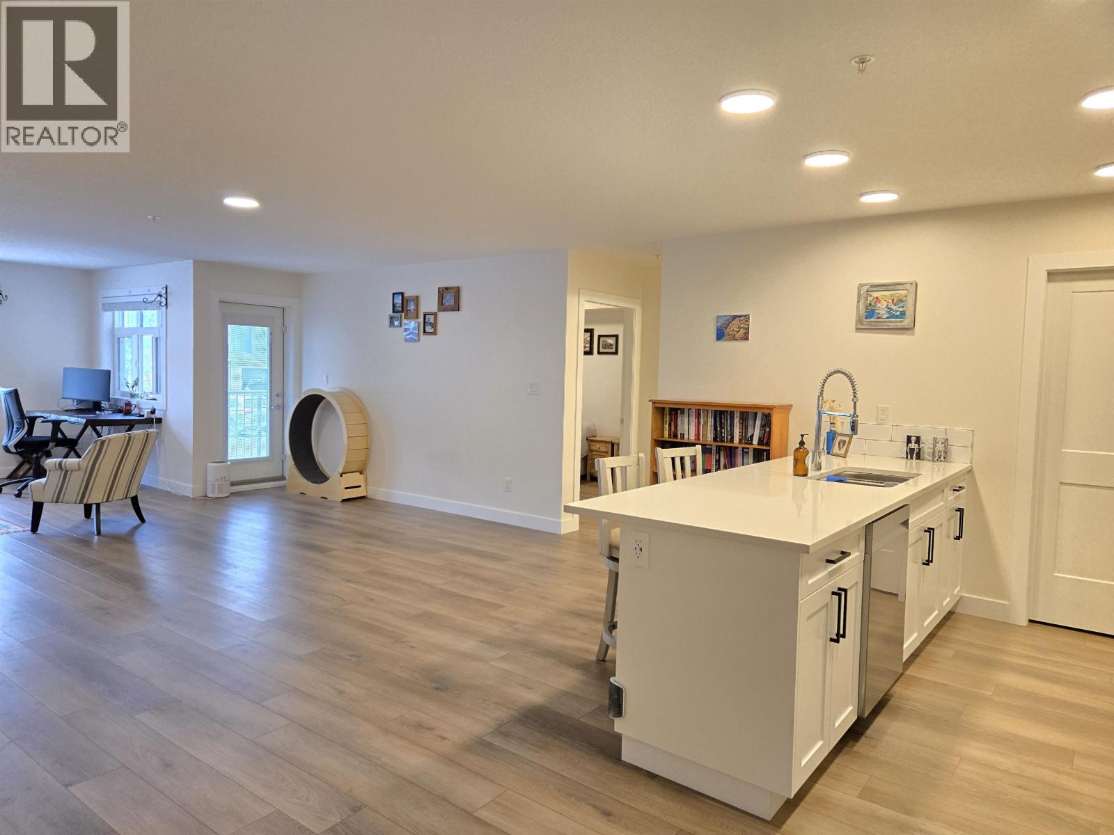 4278 22nd Avenue #103 Property Photo 9