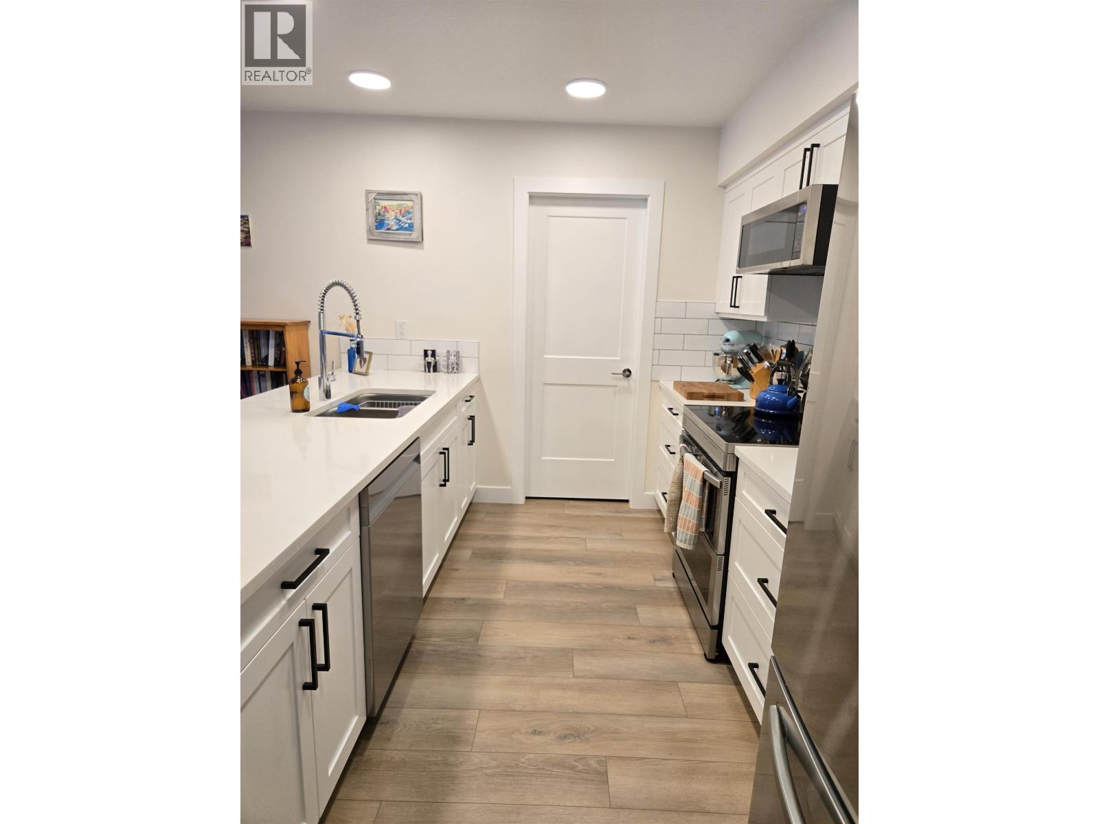 4278 22nd Avenue #103 Property Photo 12