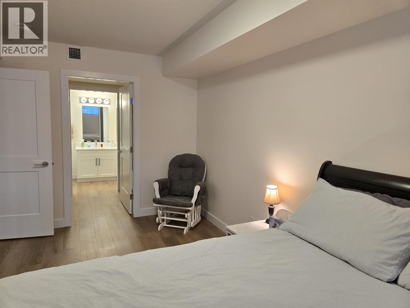 4278 22nd Avenue #103 Property Photo 16