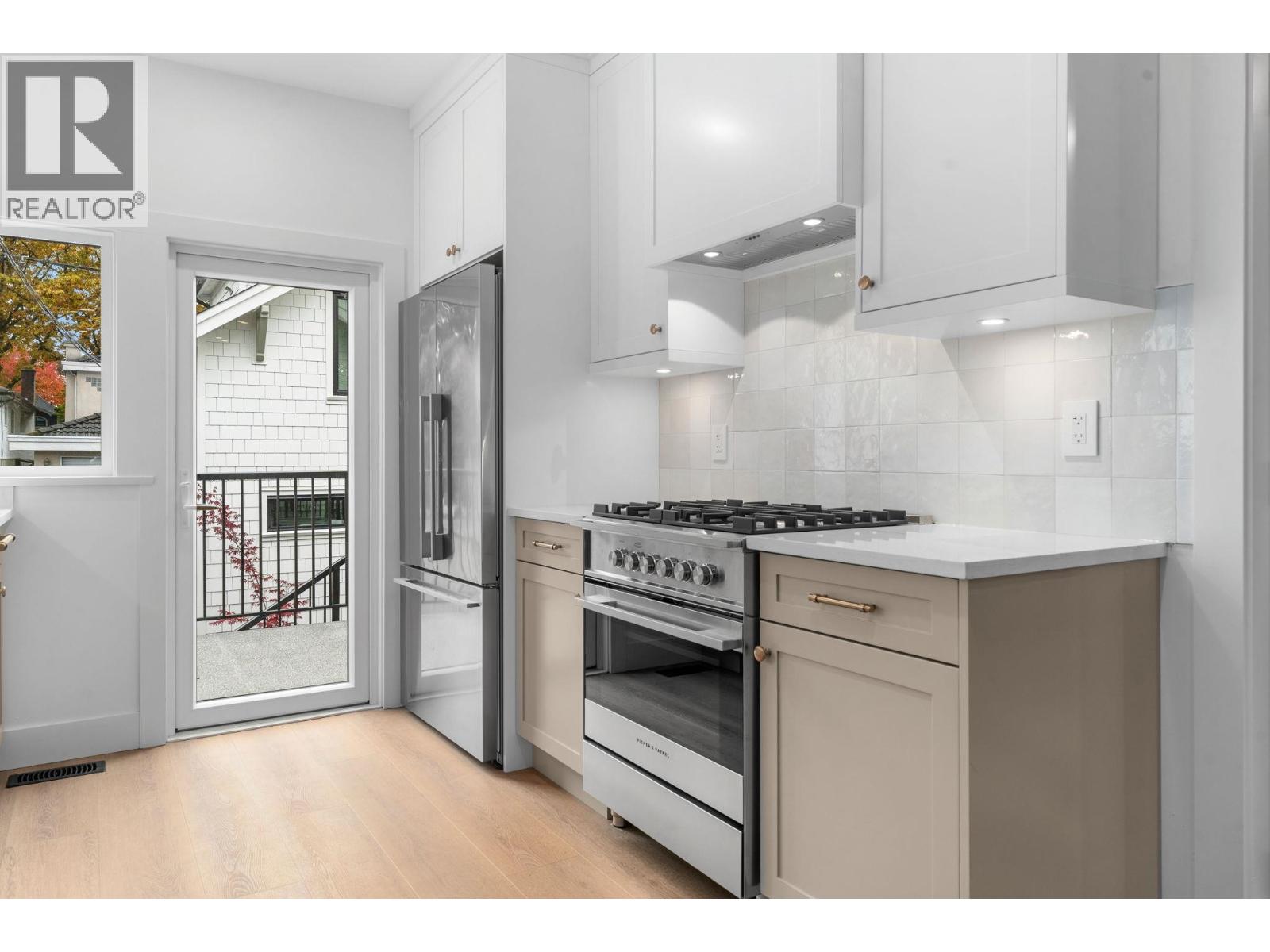 2530 Mcgill Street Property Photo 8