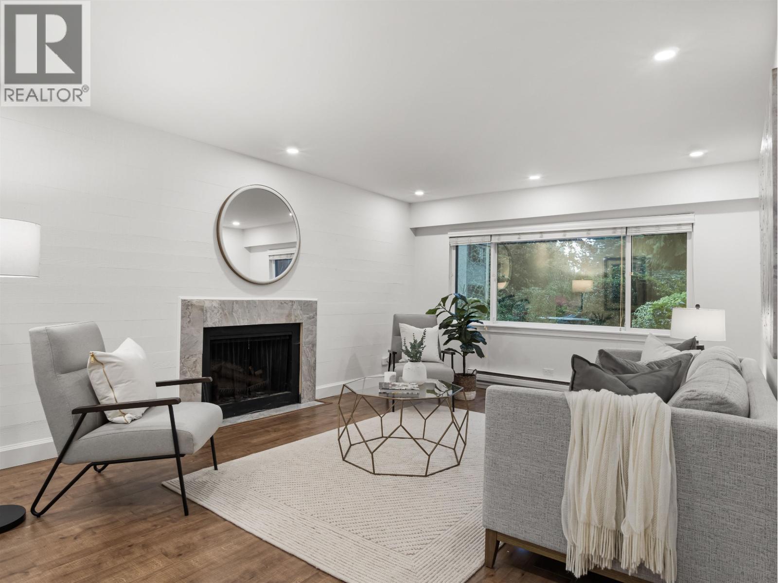 1253 Plateau Drive Property Photo 1