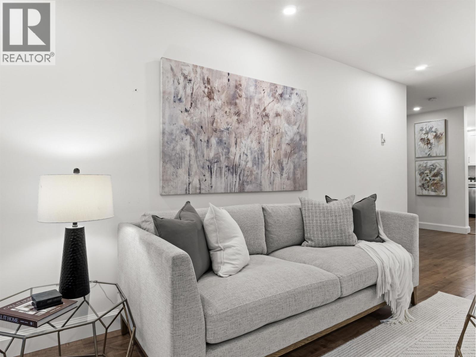 1253 Plateau Drive Property Photo 2