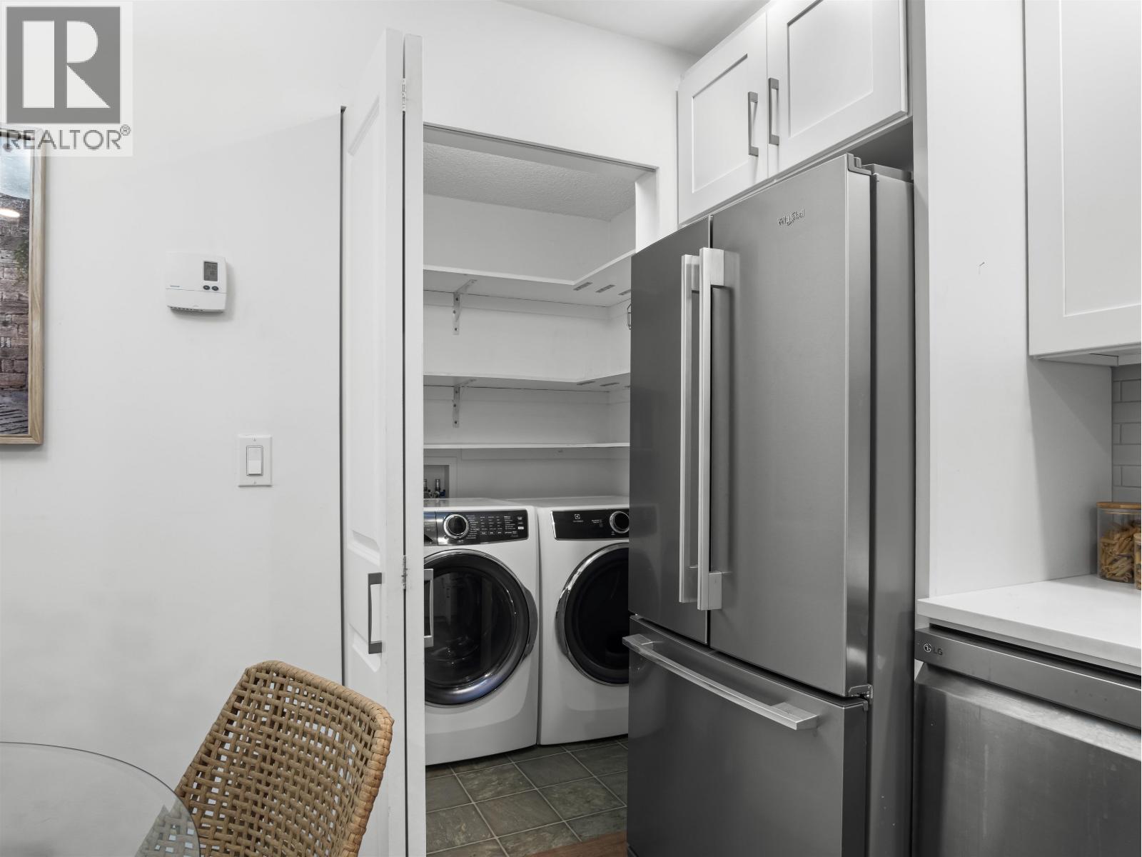 1253 Plateau Drive Property Photo 10