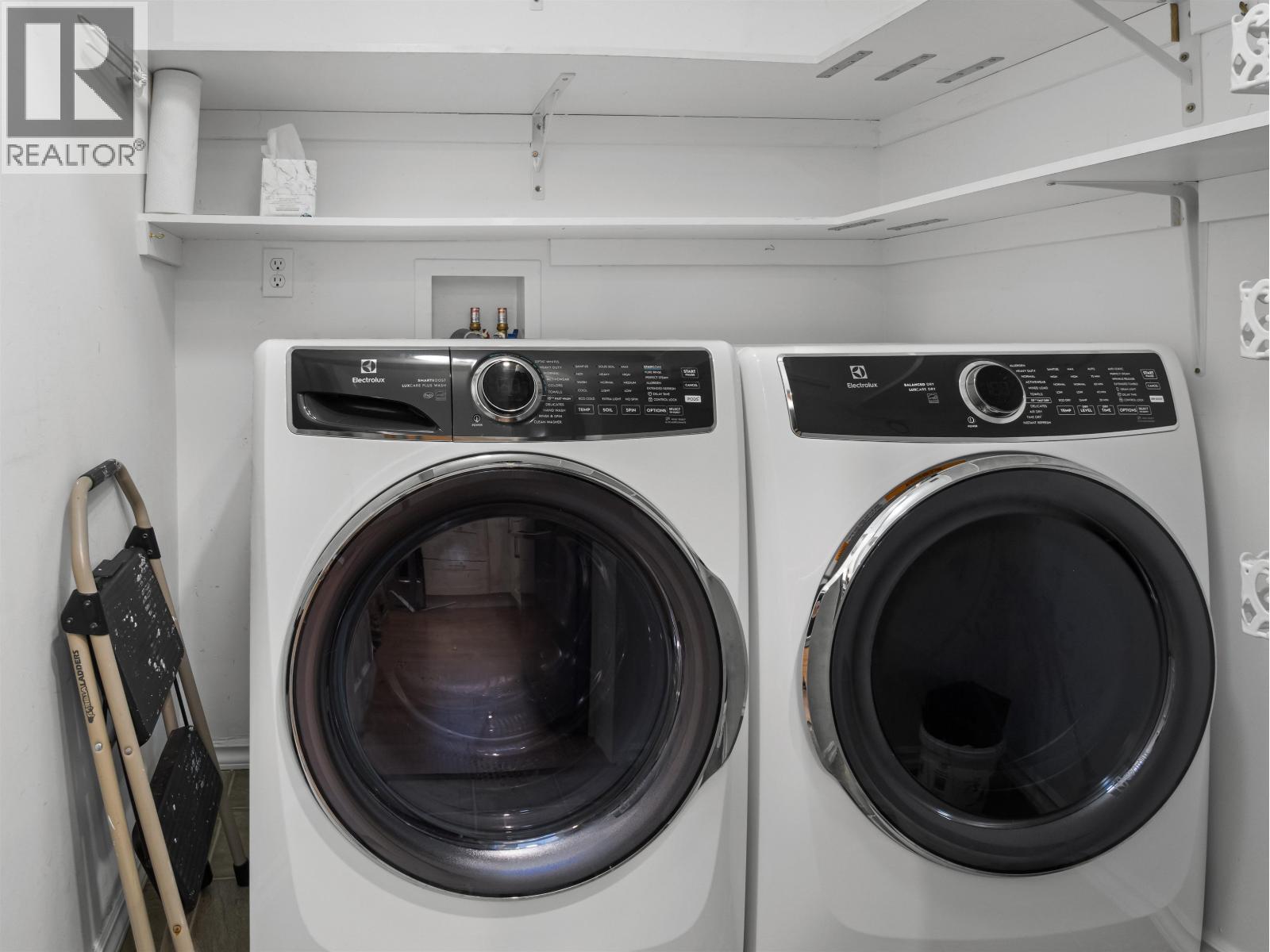 1253 Plateau Drive Property Photo 11