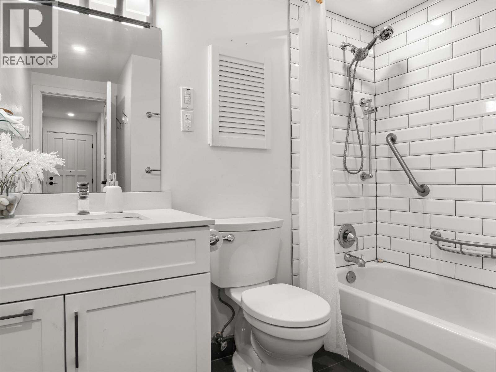 1253 Plateau Drive Property Photo 14