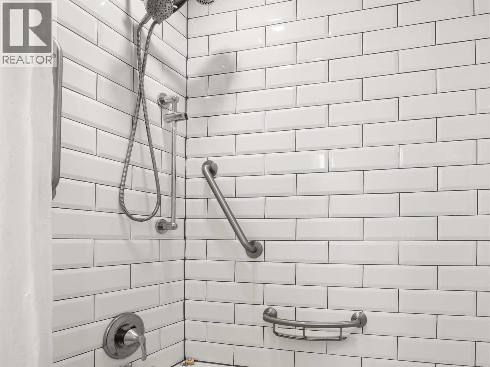 1253 Plateau Drive Property Photo 15