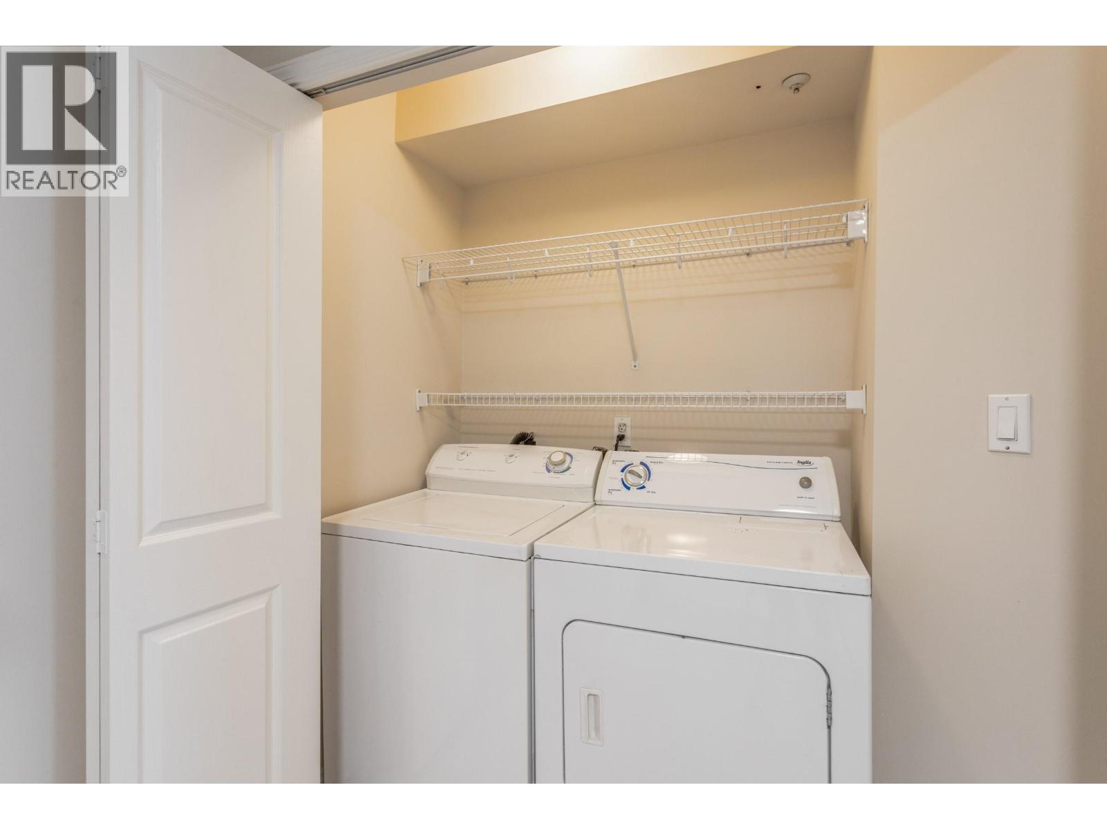 8322 Shaughnessy Street Property Photo 8