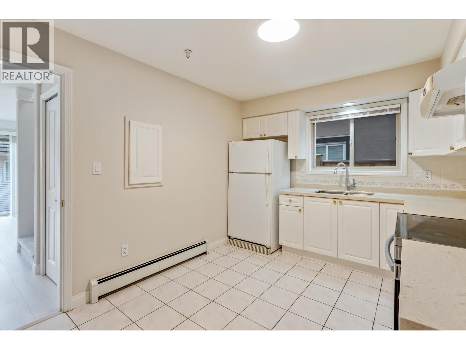 8322 Shaughnessy Street Property Photo 9