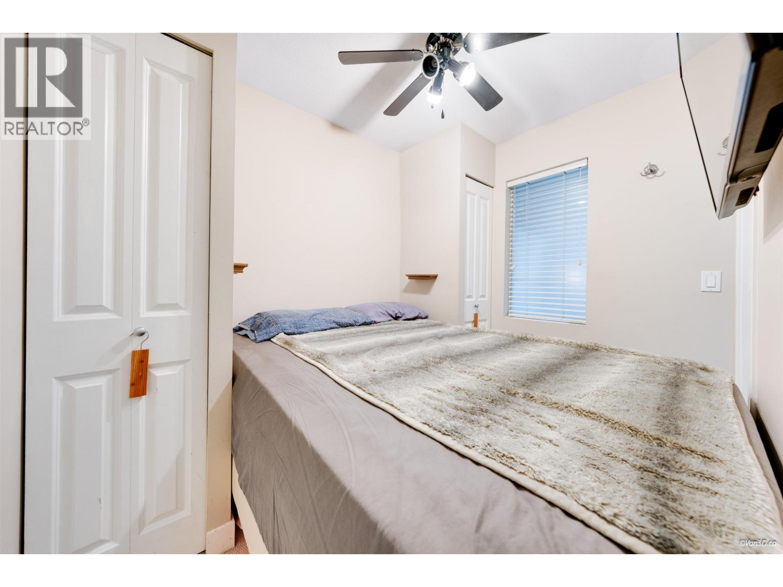 3250 St Johns Street #403 Property Photo 11