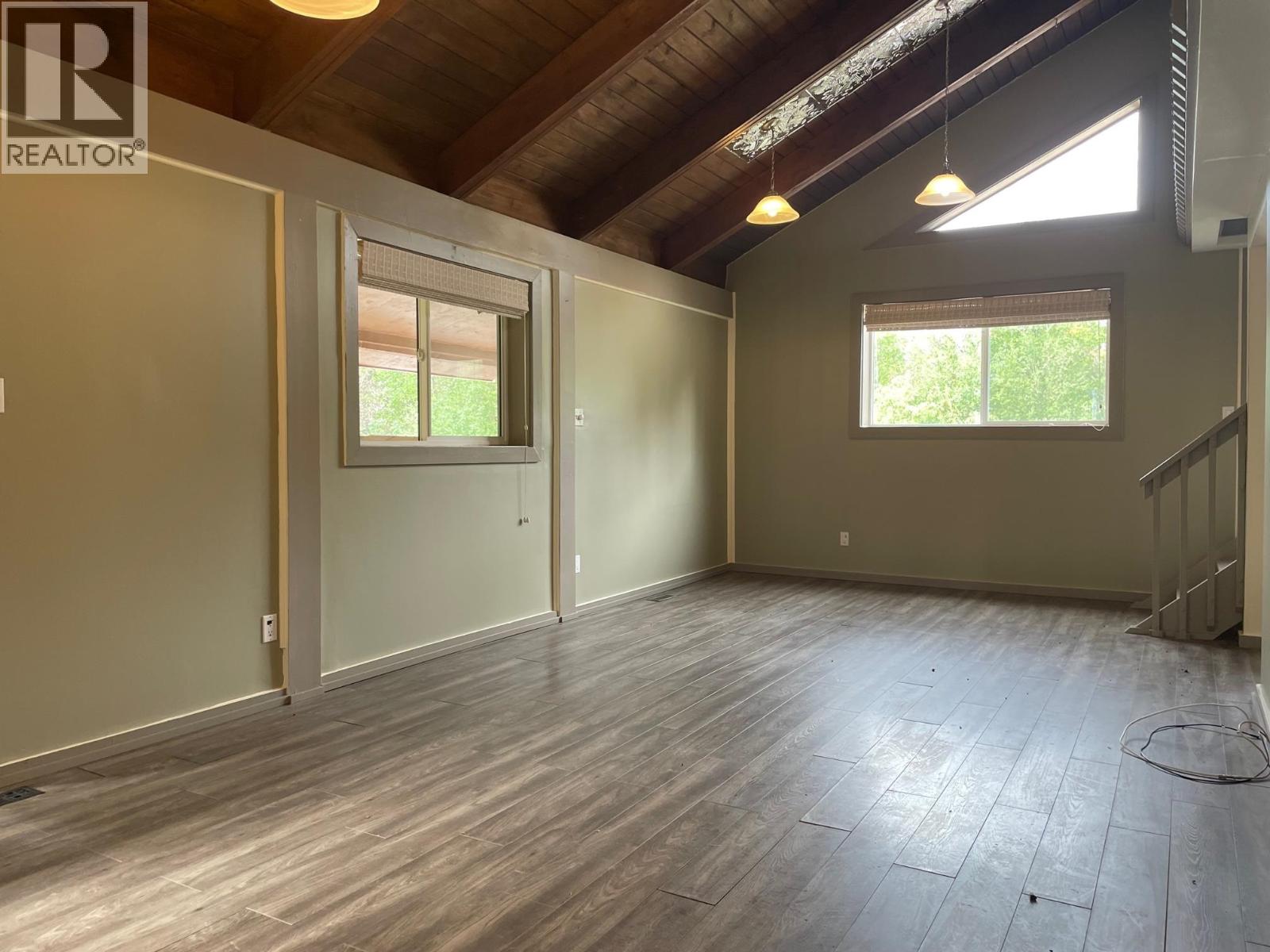 72 Pioneer Way Property Photo 15