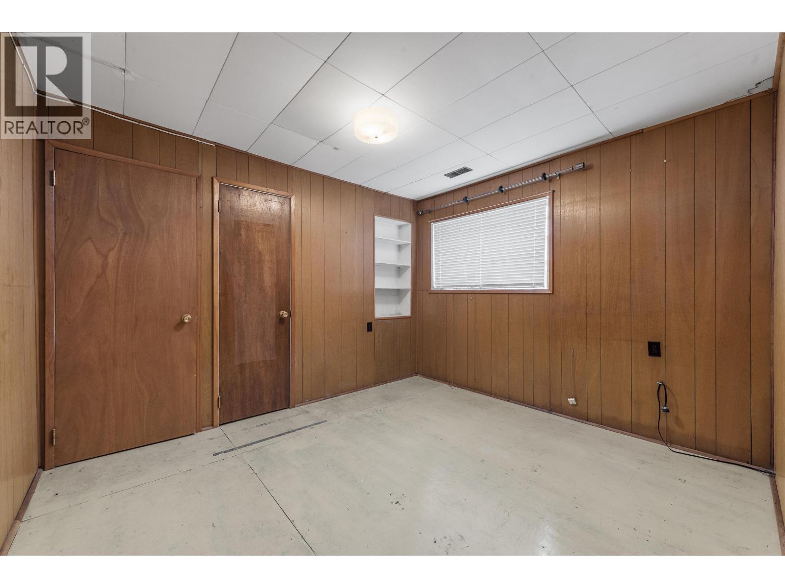 3220 East 19th Avenue Property Photo 13