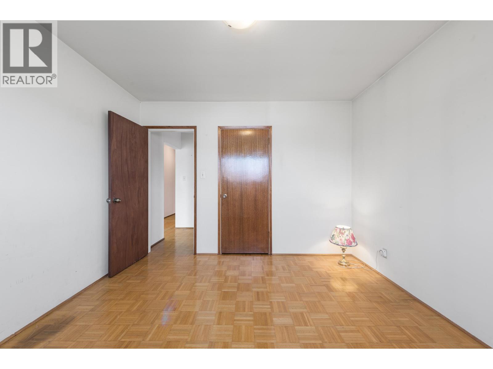 3220 East 19th Avenue Property Photo 16