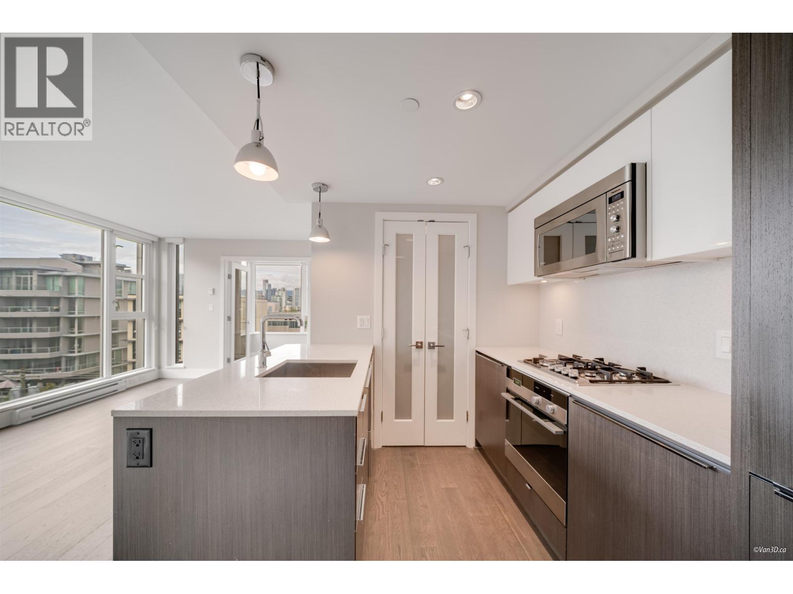 538 West 7th Avenue #801 Property Photo 4