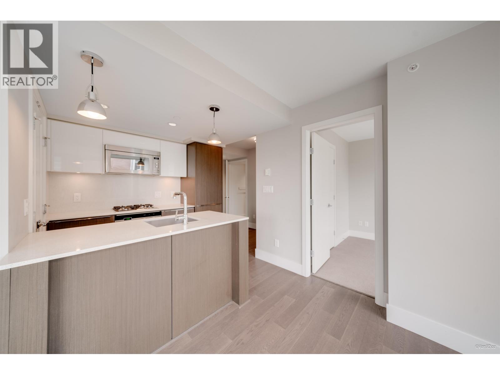 538 West 7th Avenue #801 Property Photo 13