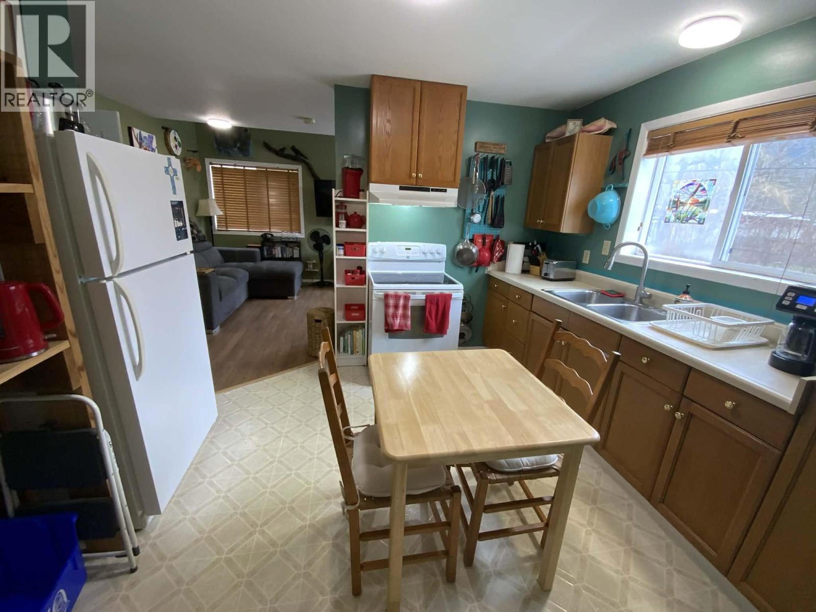 259 20 Mackenzie Highway Property Photo 15