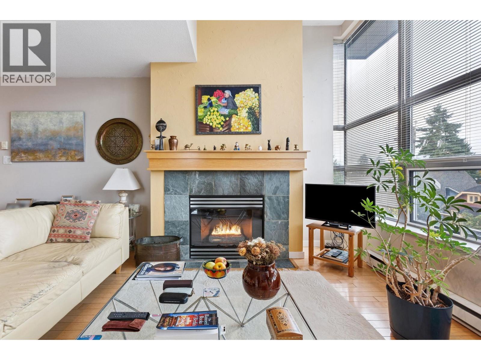 3161 West 4th Avenue #406 Property Photo 4