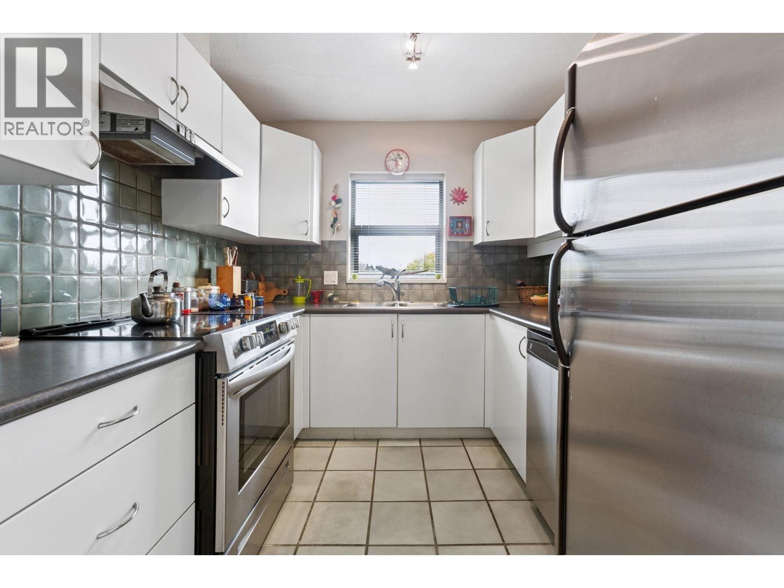 3161 West 4th Avenue #406 Property Photo 11