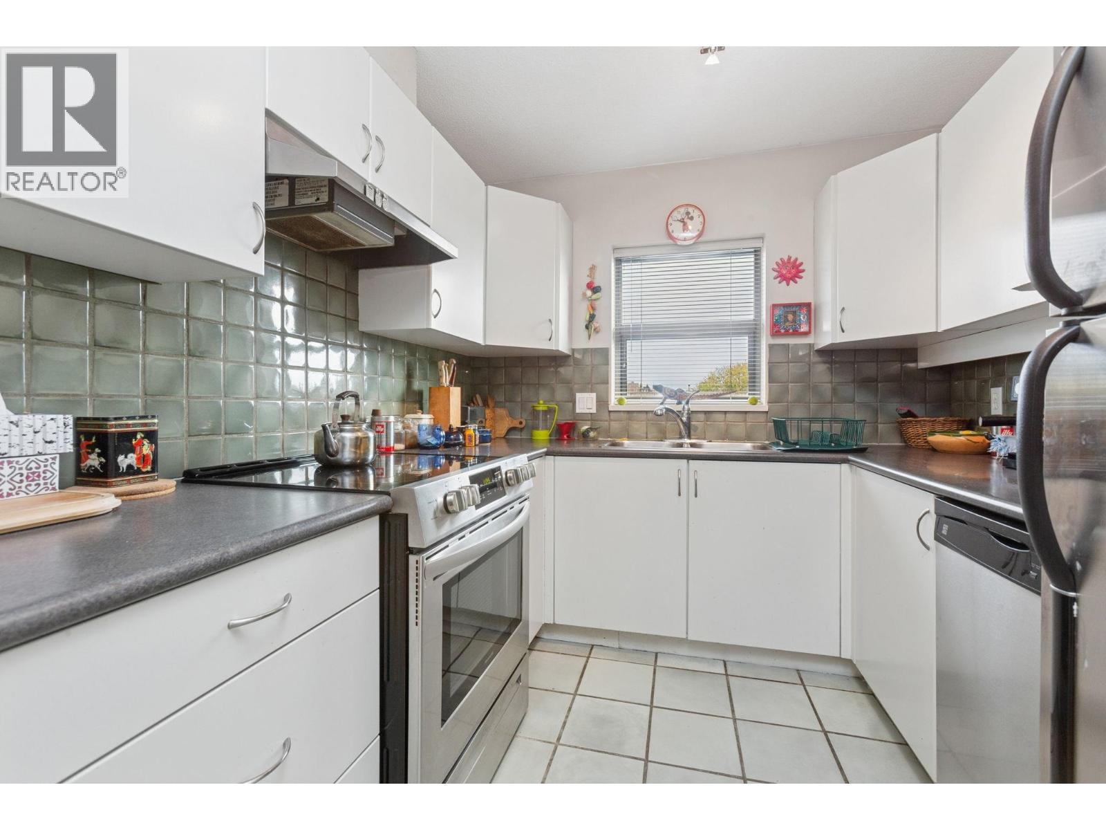 3161 West 4th Avenue #406 Property Photo 12