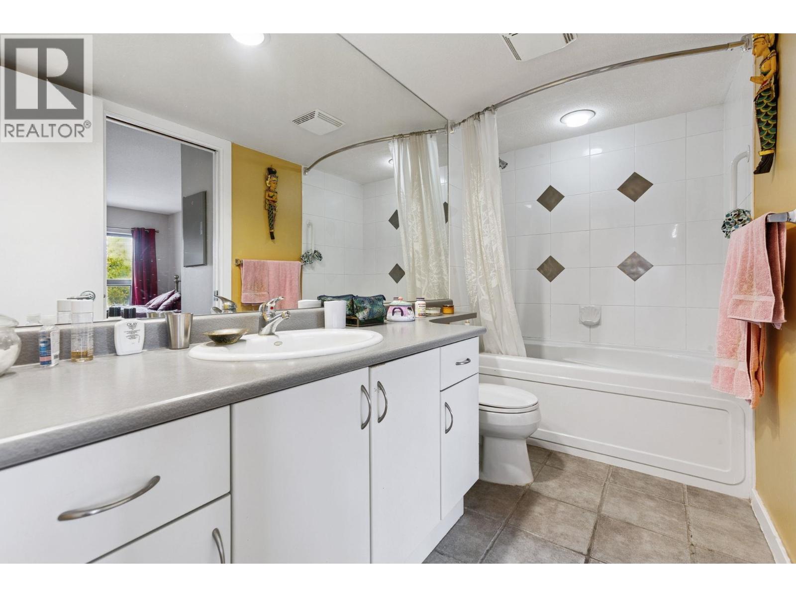 3161 West 4th Avenue #406 Property Photo 16