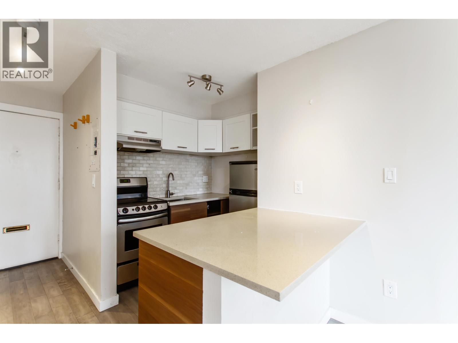 308 1250 Burnaby Street Property Photo 2