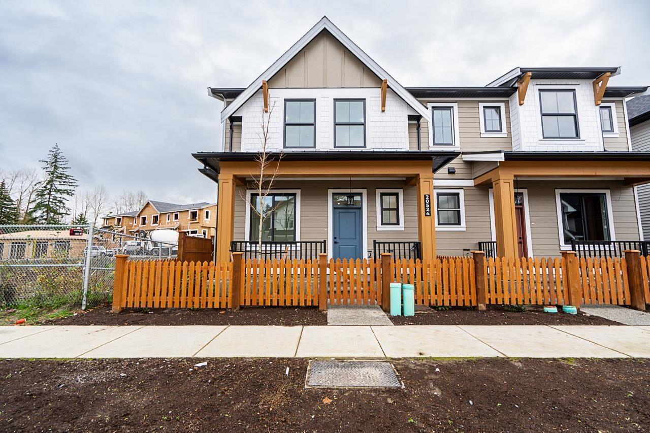 20524 76 Property Photo 1