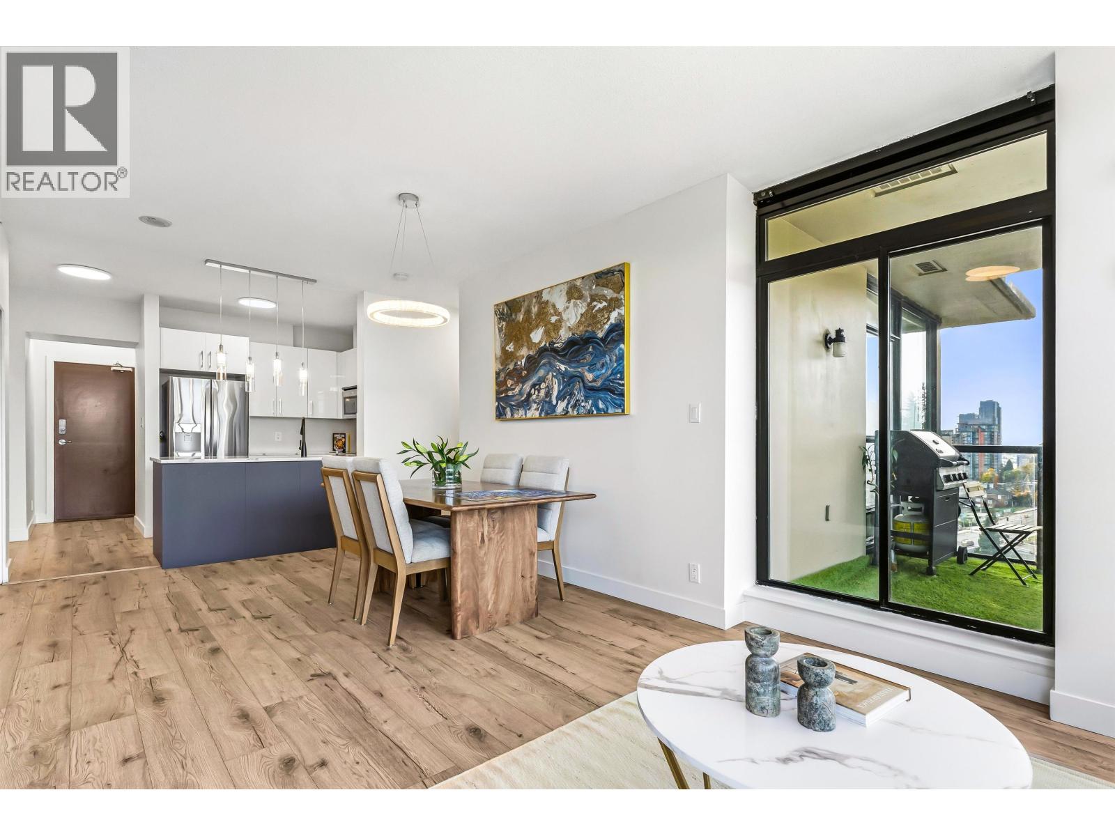 15 East Royal Avenue #1701 Property Photo 4