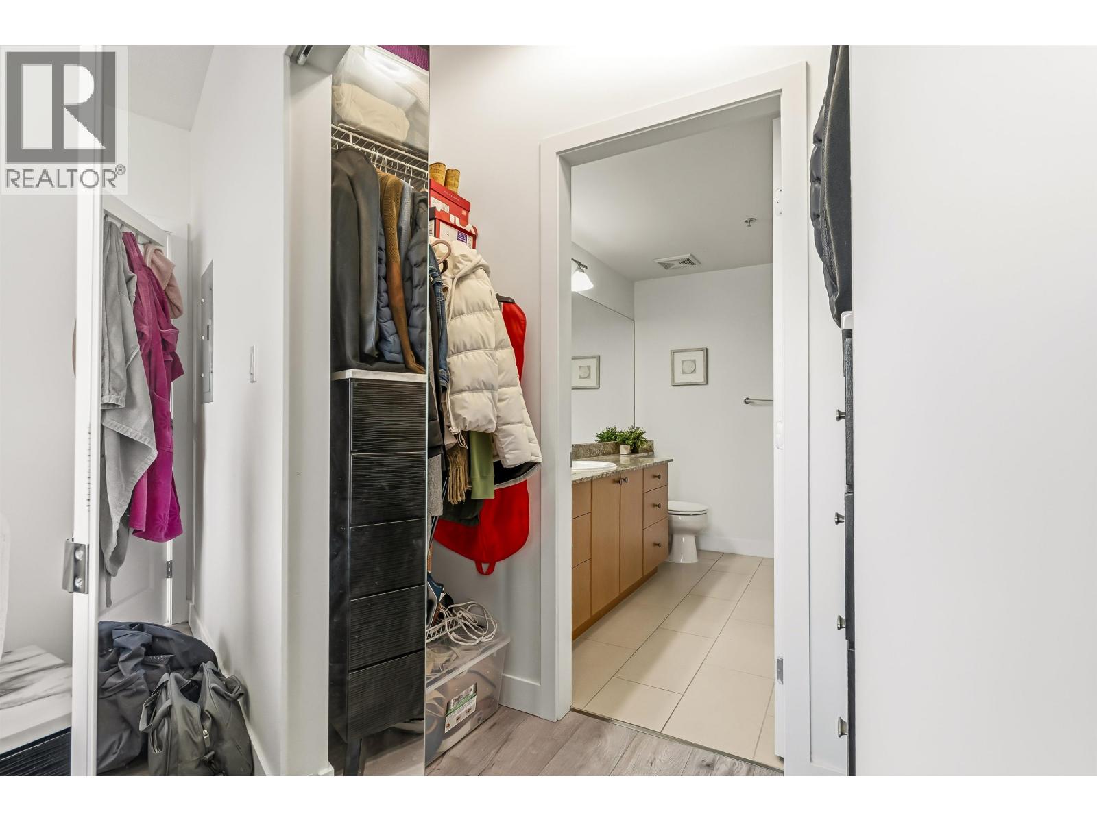 15 East Royal Avenue #1701 Property Photo 11