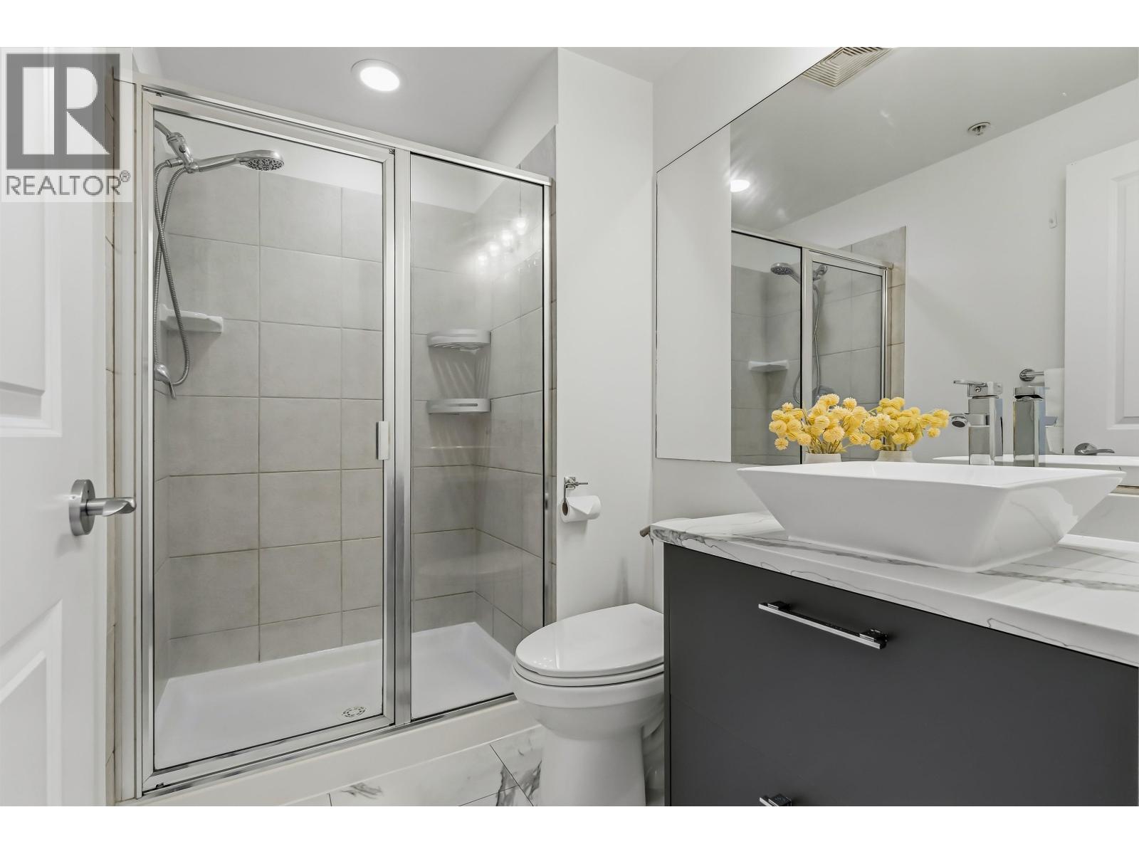 15 East Royal Avenue #1701 Property Photo 16