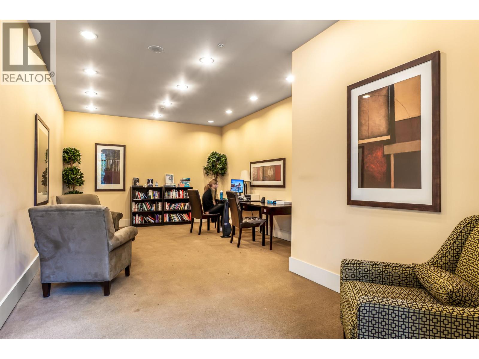 15 East Royal Avenue #1701 Property Photo 26