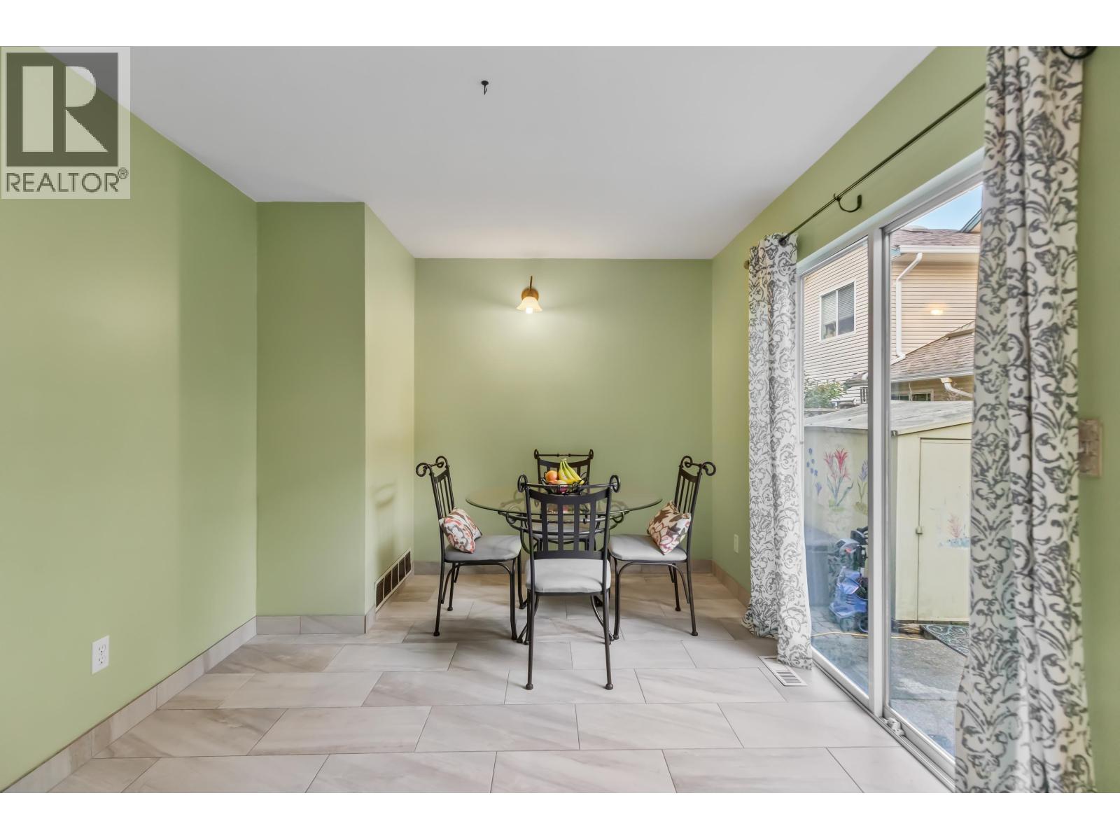 19252 119 Avenue #4 Property Photo 13