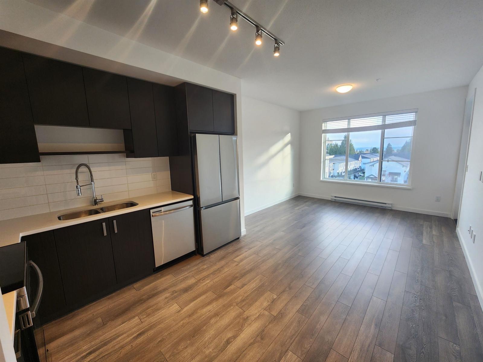 514 15825 85 Avenue Property Photo 3