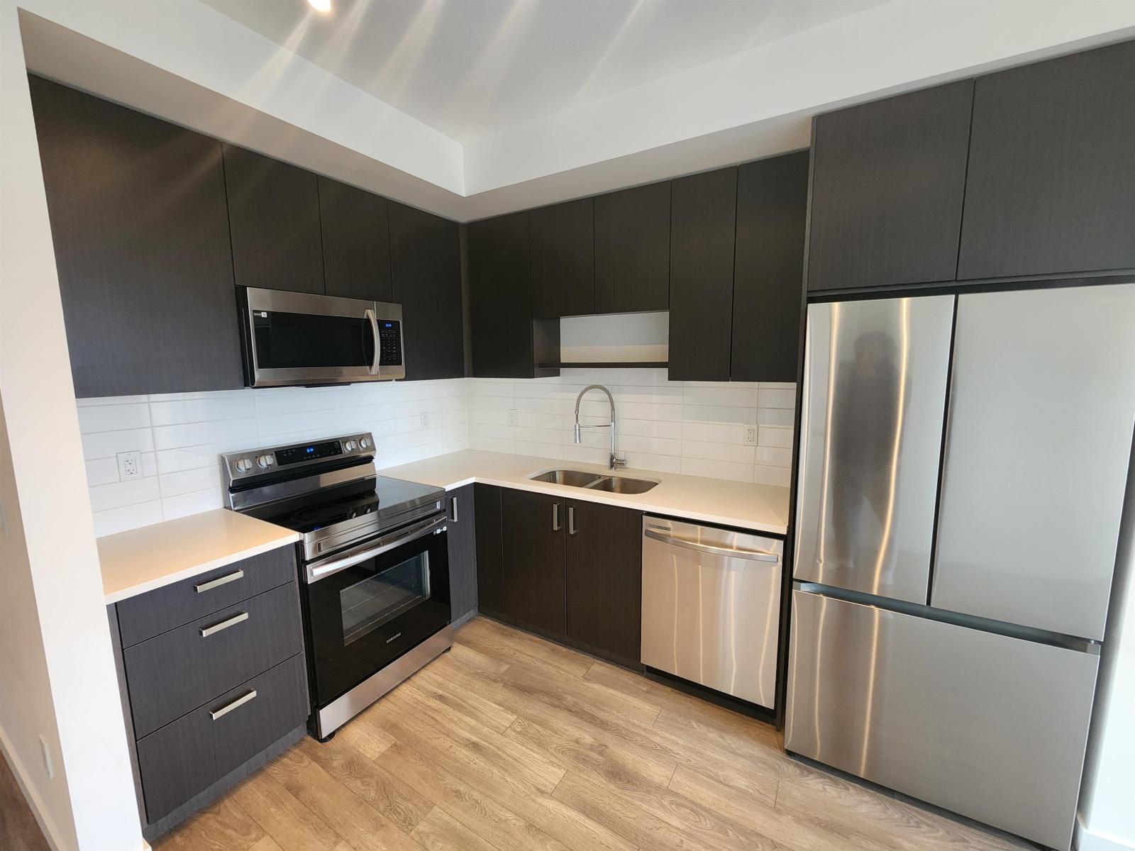 514 15825 85 Avenue Property Photo 4