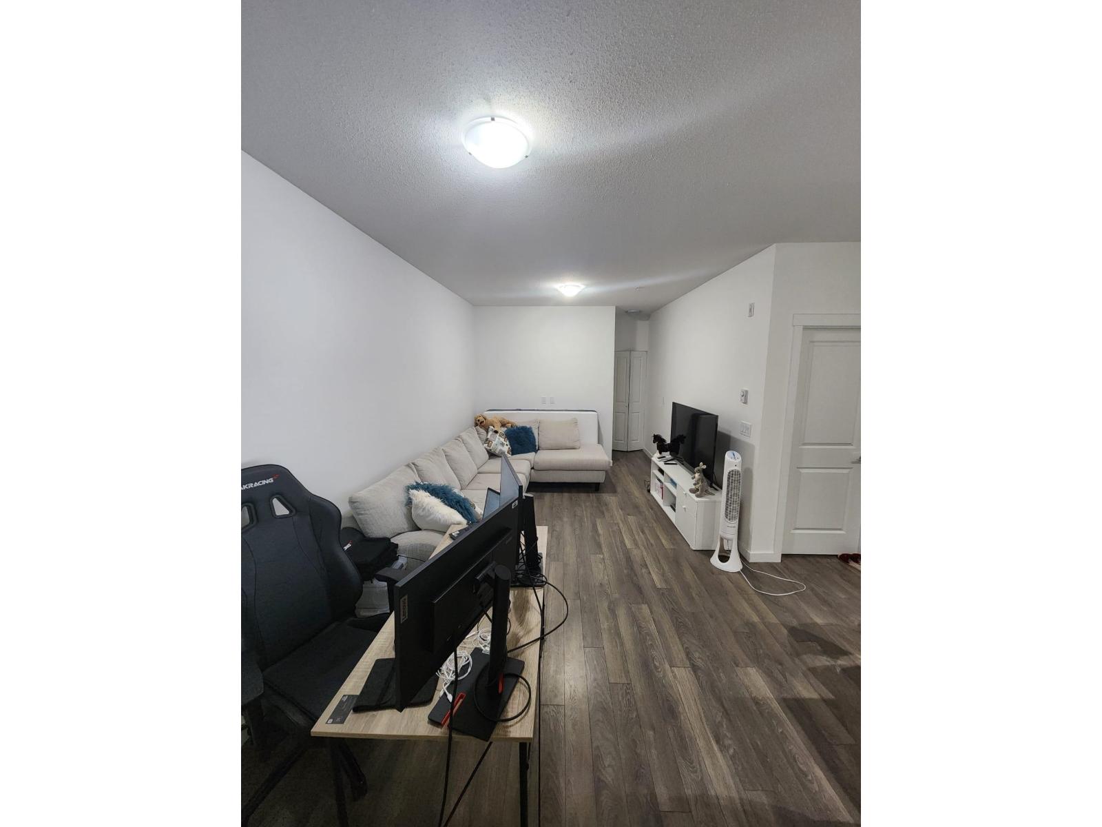 316 15825 85 Avenue Property Photo 7