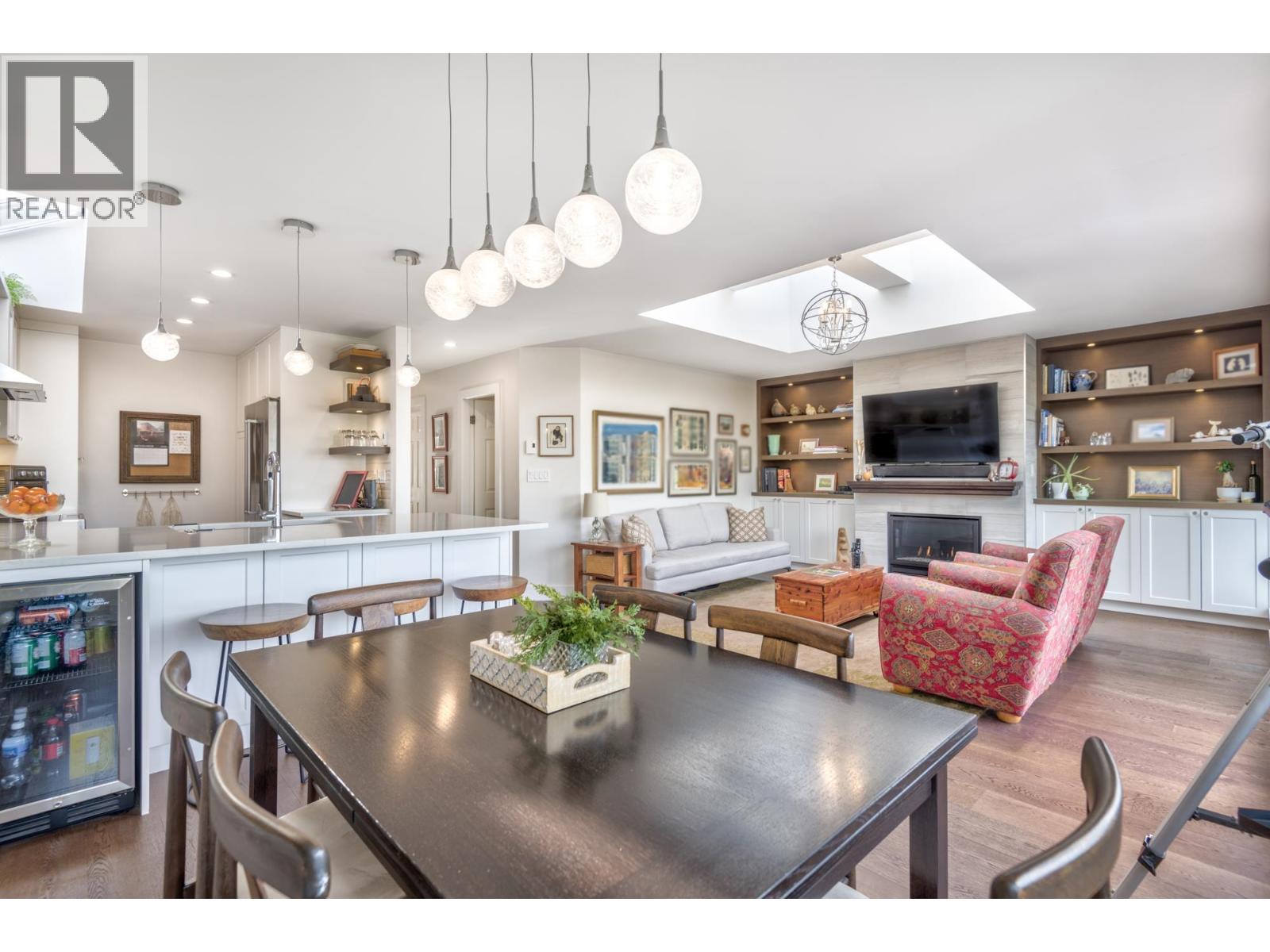 1251 West 7th Avenue Property Photo 9