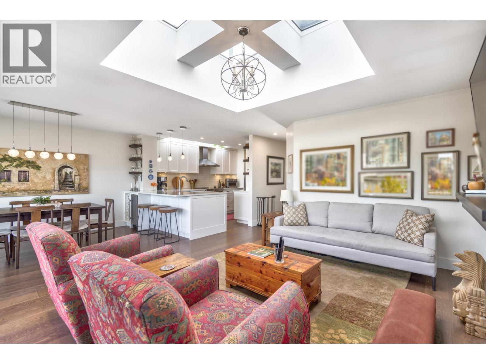 1251 West 7th Avenue Property Photo 10