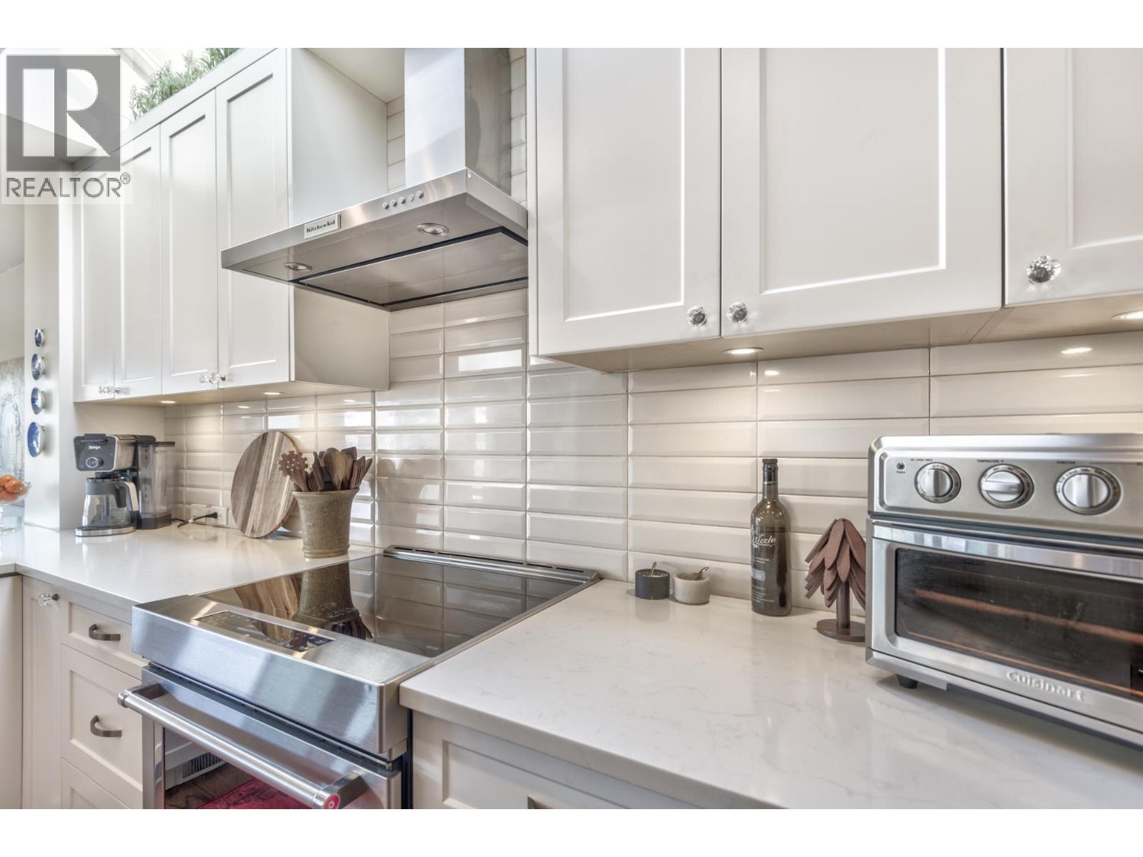 1251 West 7th Avenue Property Photo 14