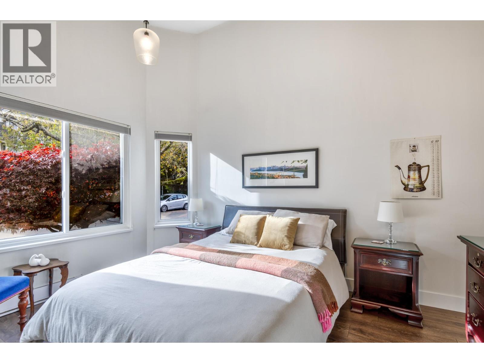 1251 West 7th Avenue Property Photo 22